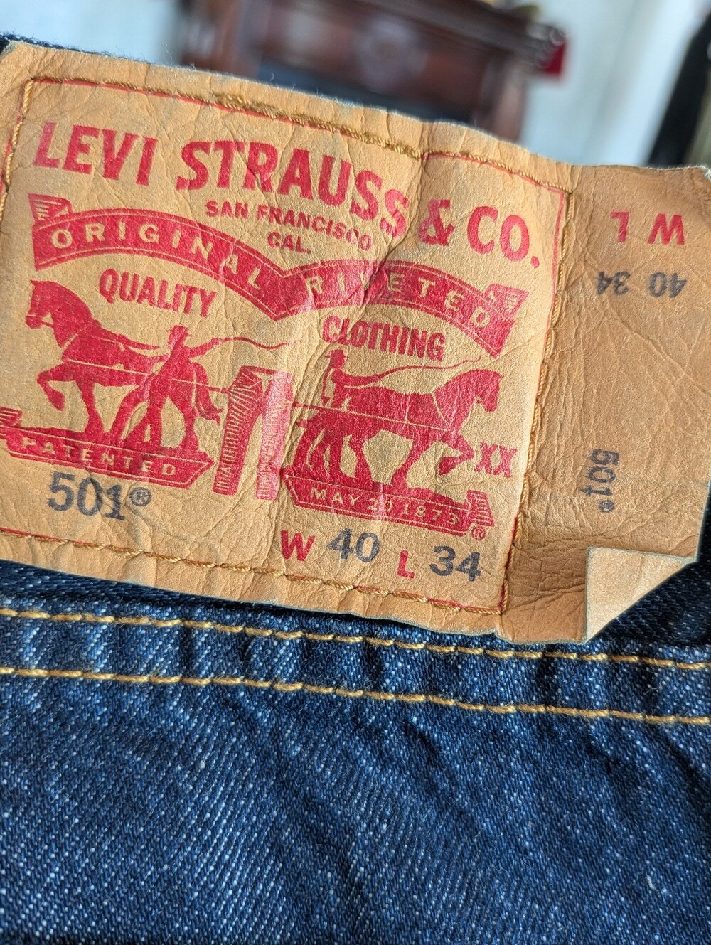 Levi's Straight Men's Jeans in Dark Blue with Tan Patch 40 X 34
